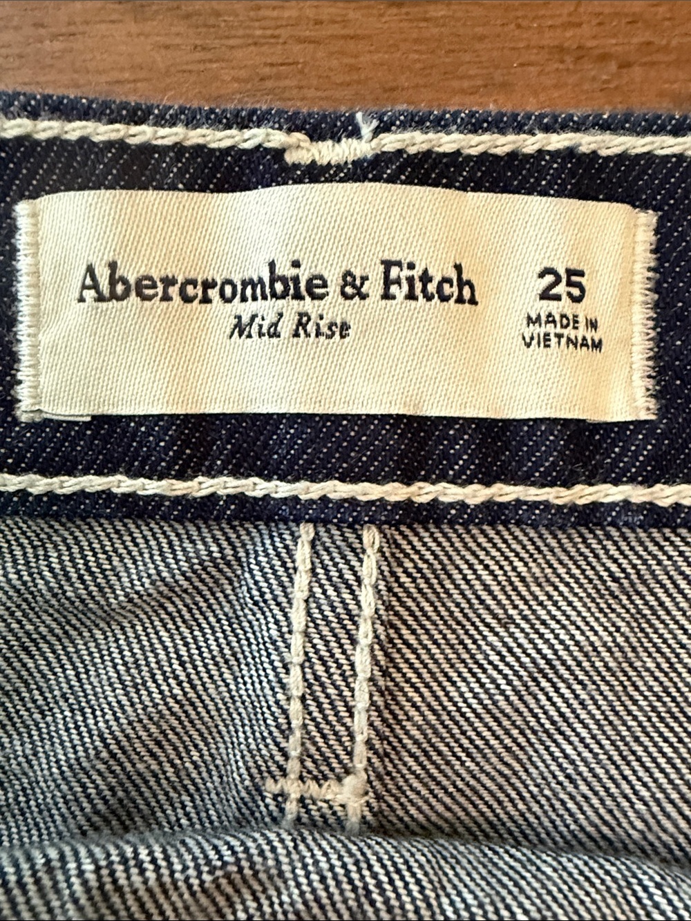 NWOT- Abercrombie & Fitch Dark Indigo Denim Mini Skirt Size 25 - Picture 5 of 6